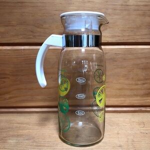 Pyrex Vintage Lemon Lime Glass Pitcher/Carafe With White Lid Excellent Condition